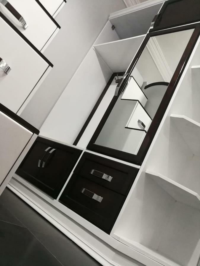 Lovely Apartment With Side Sea View Located In The Heart Of The อเล็กซานเดรีย ภายนอก รูปภาพ
